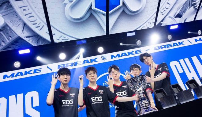 被认为是他 被认为是他